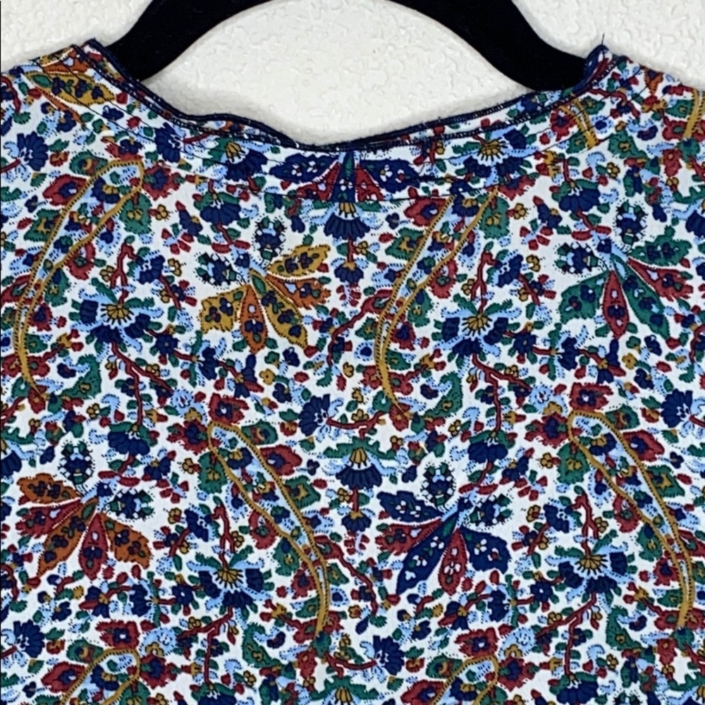 Zara Basic Blouse V Neck Size Small - image 6